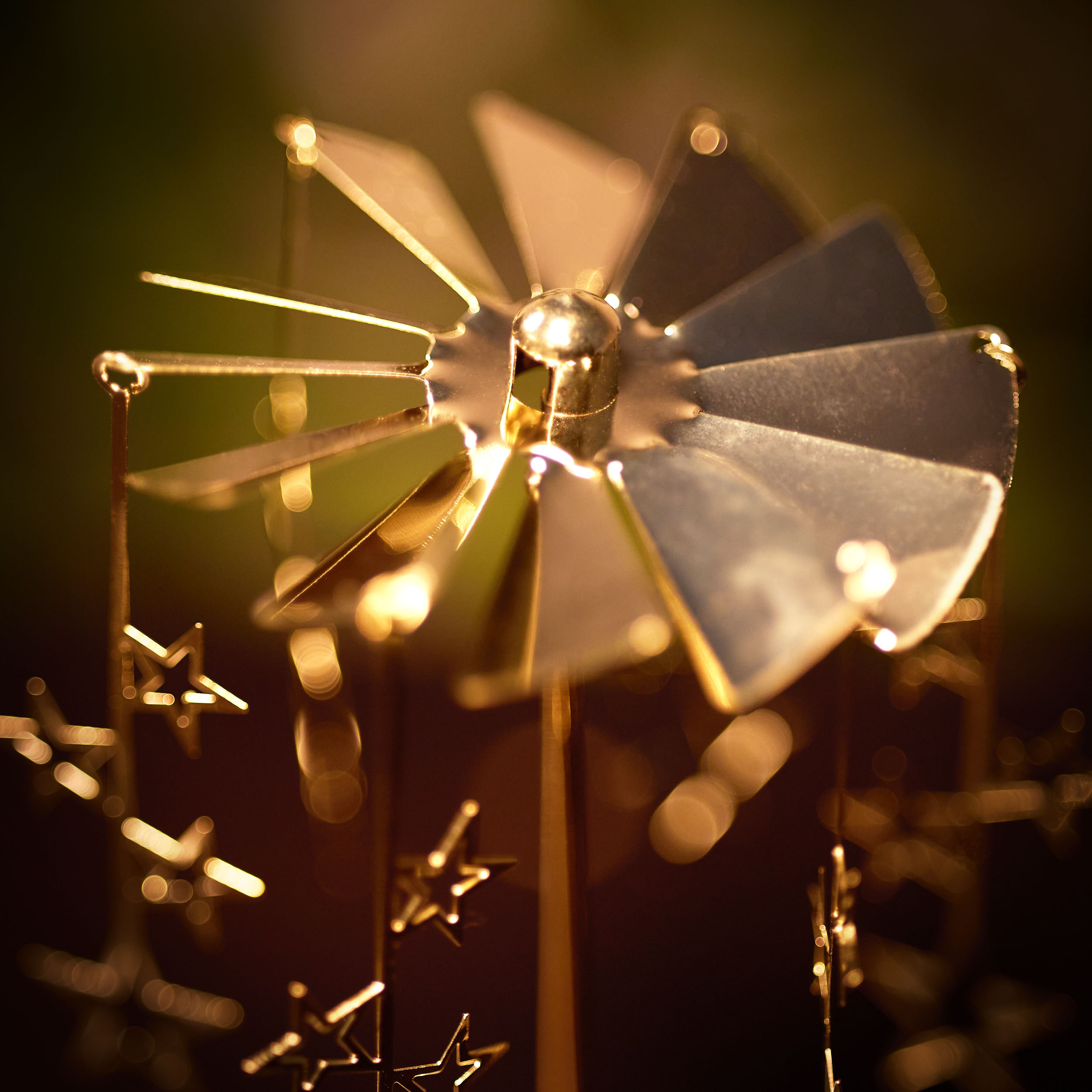 Teelichthalter Weihnachten Sterne Metallpyramide Tischkarussel 6,5 x 13,5cm - Bild 9 von 13